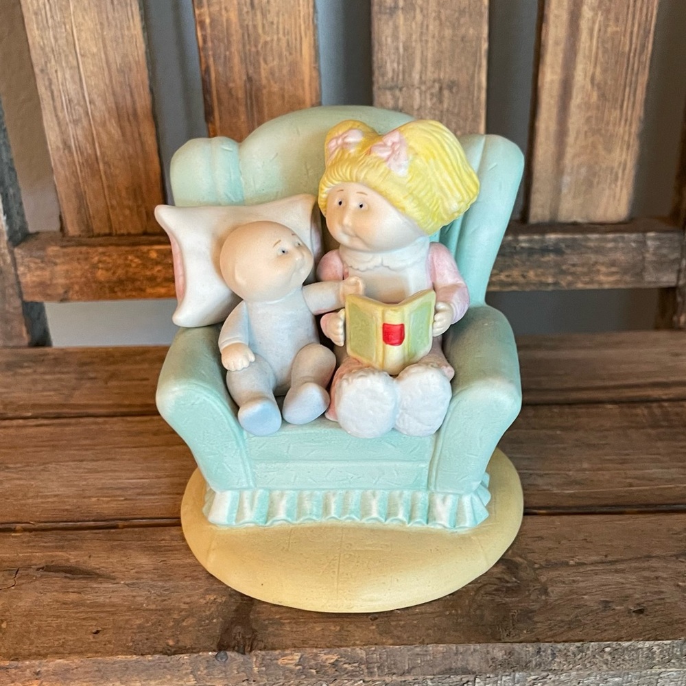 Vintage 1985 Cabbage Patch Figurine - Xavier Roberts
